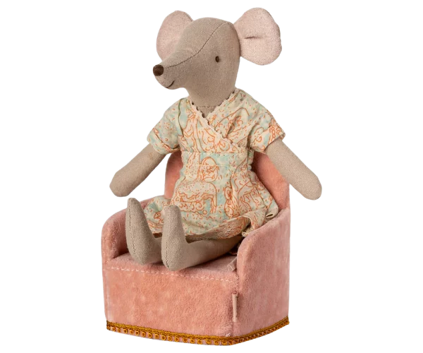 Fauteuil rose poudré pour souris – Image 2